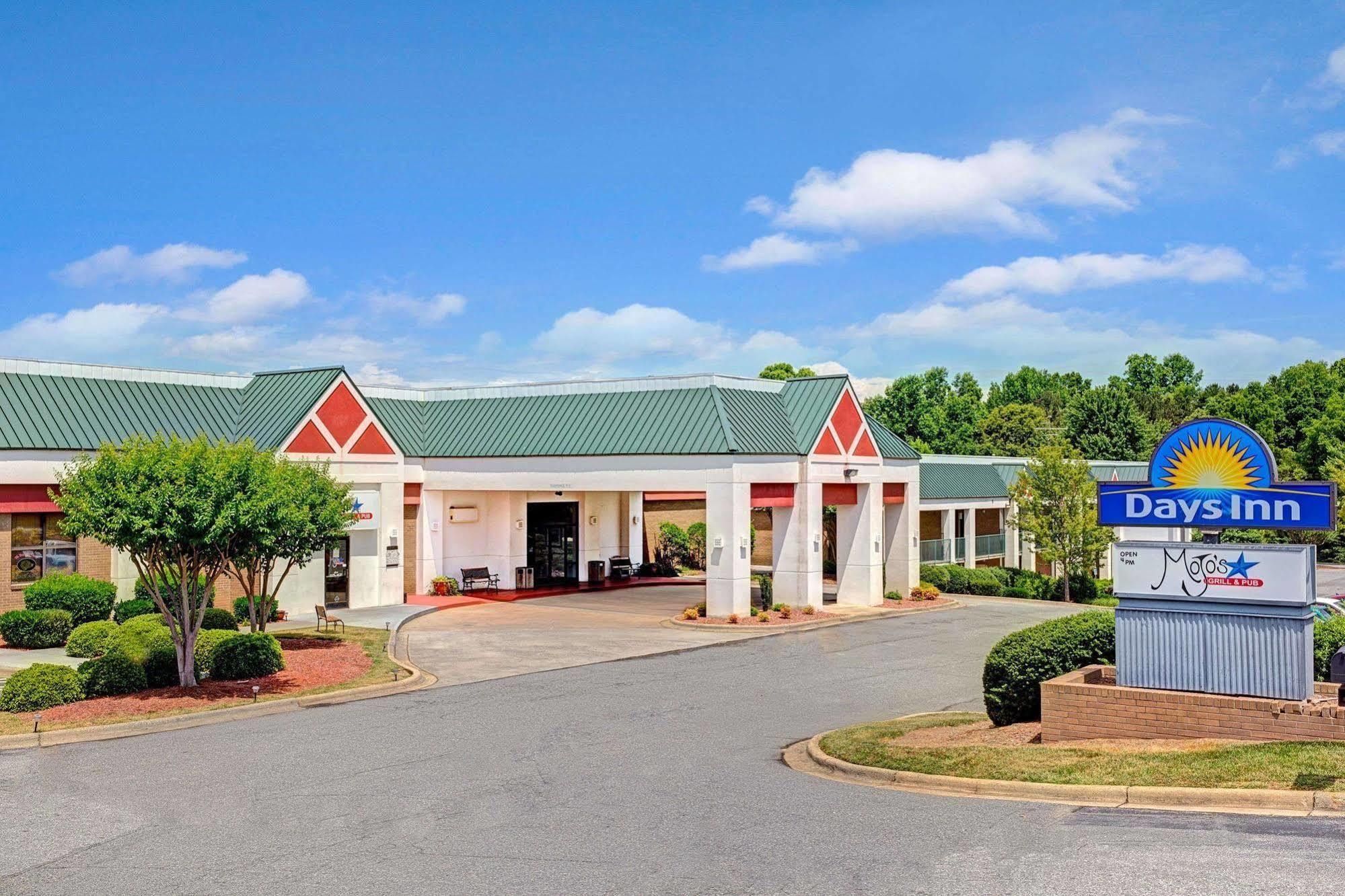 Days Inn Lake Norman Cornelius Esterno foto