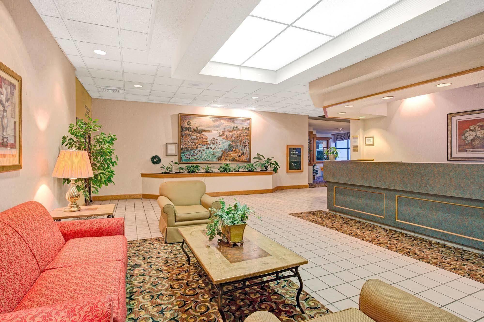 Days Inn Lake Norman Cornelius Esterno foto