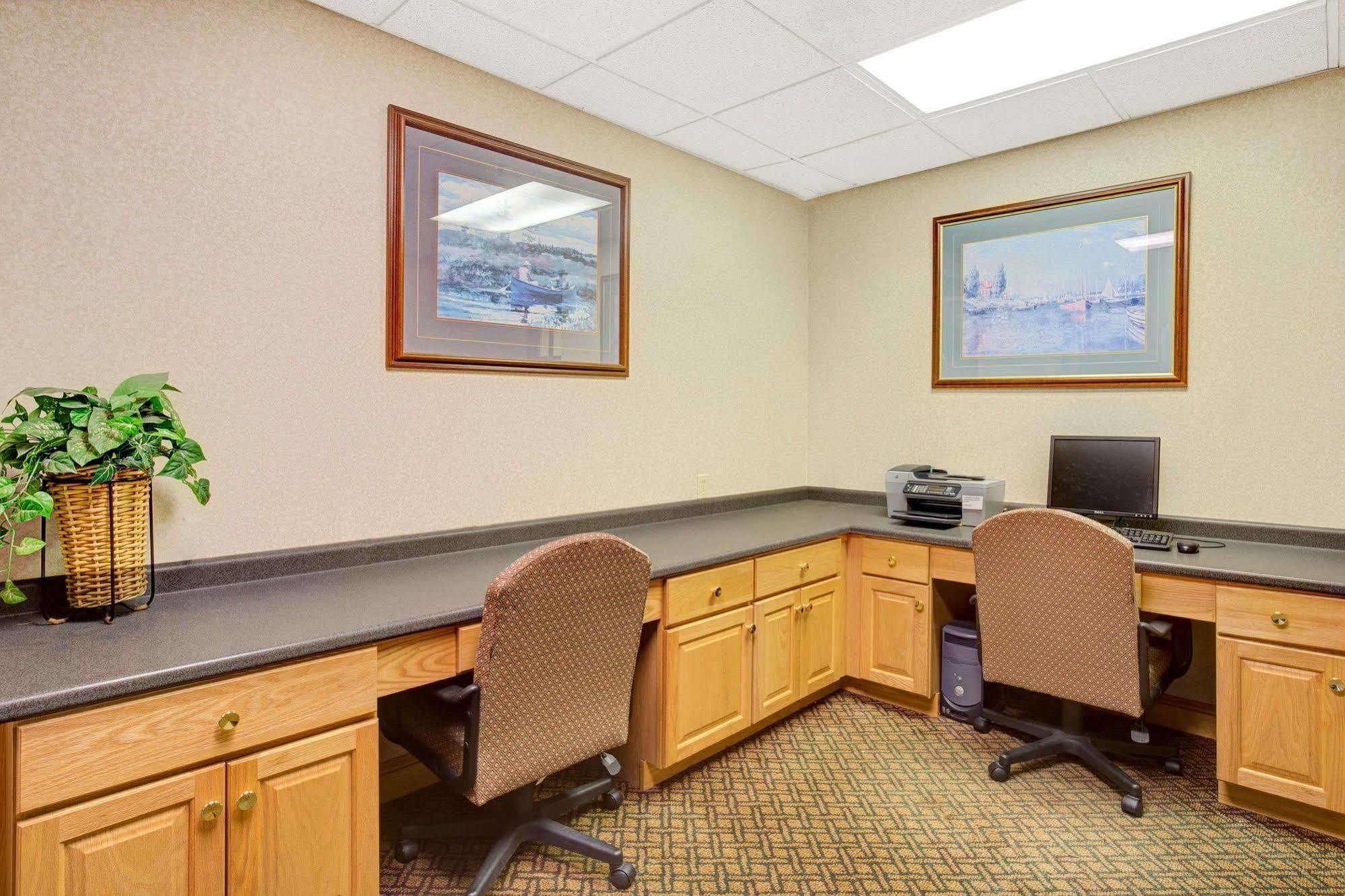 Days Inn Lake Norman Cornelius Esterno foto